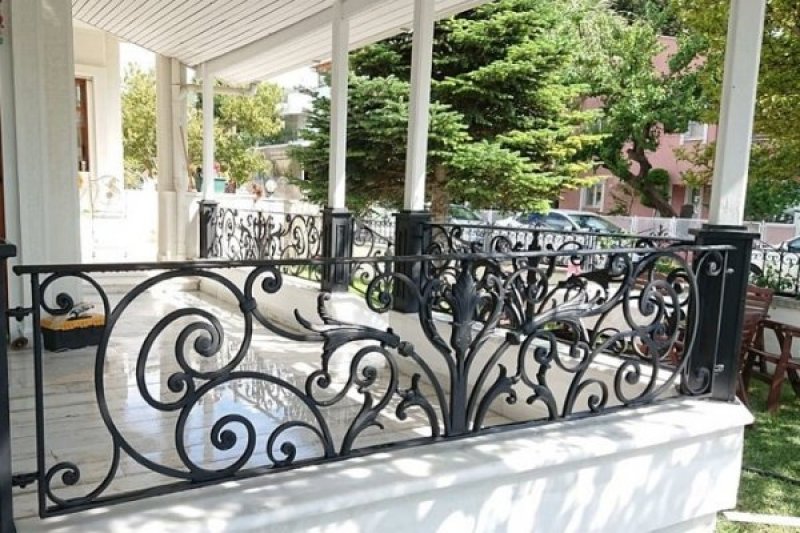 Ferforje Balkon Korkulukları