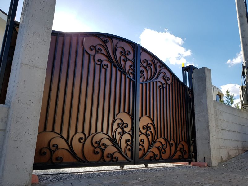 Ferforje Garaj Kapısı