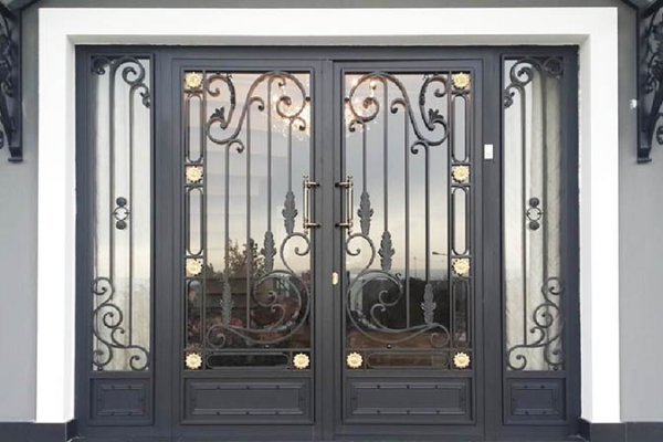 Ferforje Apartman ve Bina Giriş Kapısı