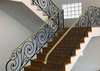 Ferforje Merdiven Korkulukları: Güvenlik ve Estetiğin Kusursuz Buluşması