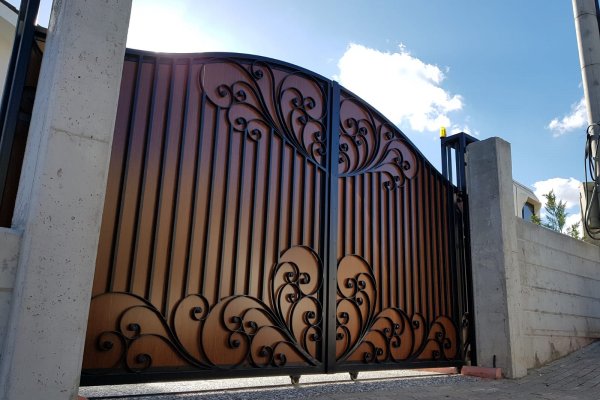 Ferforje Garaj Kapısı